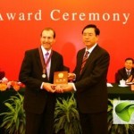 Jerome Belinson MD receives the China Friendship Award